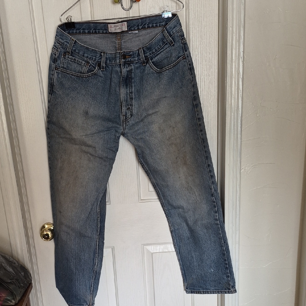 Levi's Straight Fit Blue Jeans